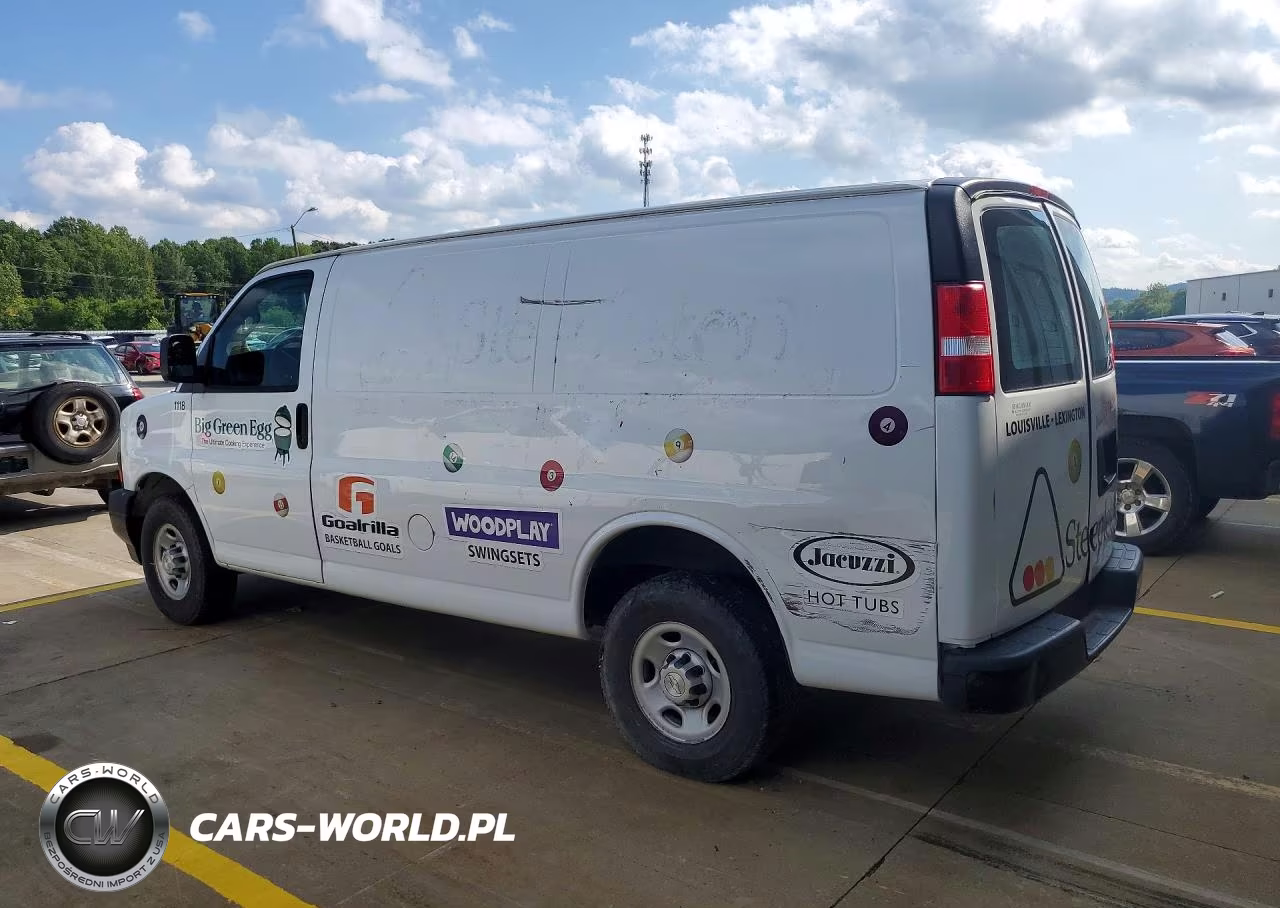 2018 Chevrolet Express G2500 VIN:1GCWGAFP4J1324161 - 2