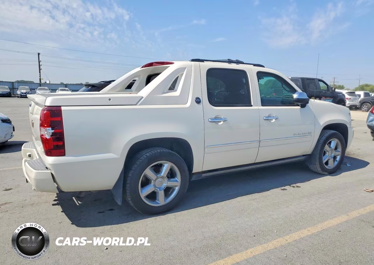 2013 Chevrolet Avalanche Ltz VIN:3GNTKGE78DG177992 - 3