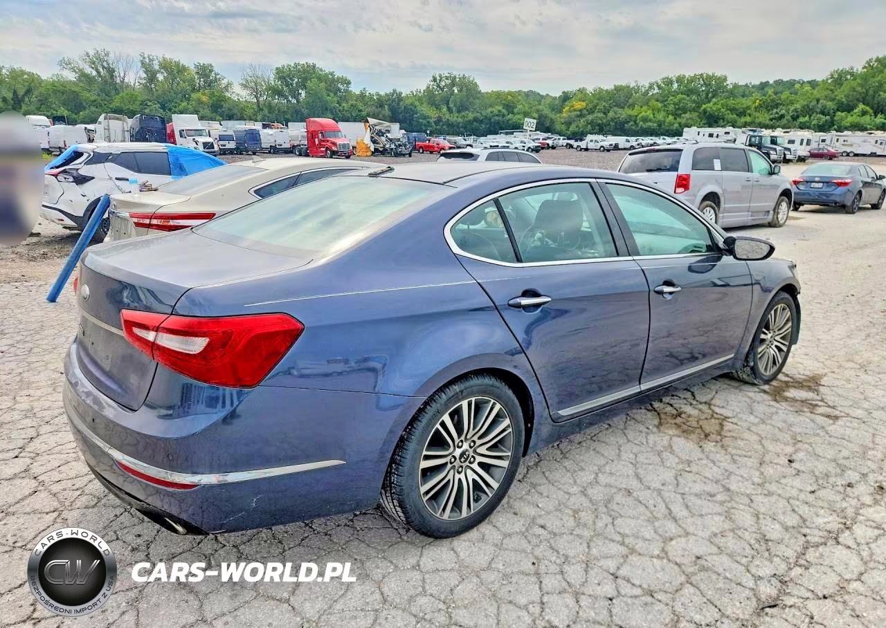 2014 Kia Cadenza Premium VIN:KNALN4D79E5128726 - 3