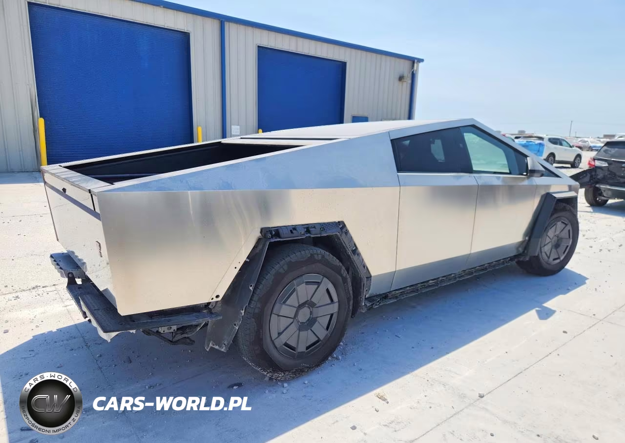 2025 Tesla Cybertruck VIN:7G2CEHED9SA081216 - 3