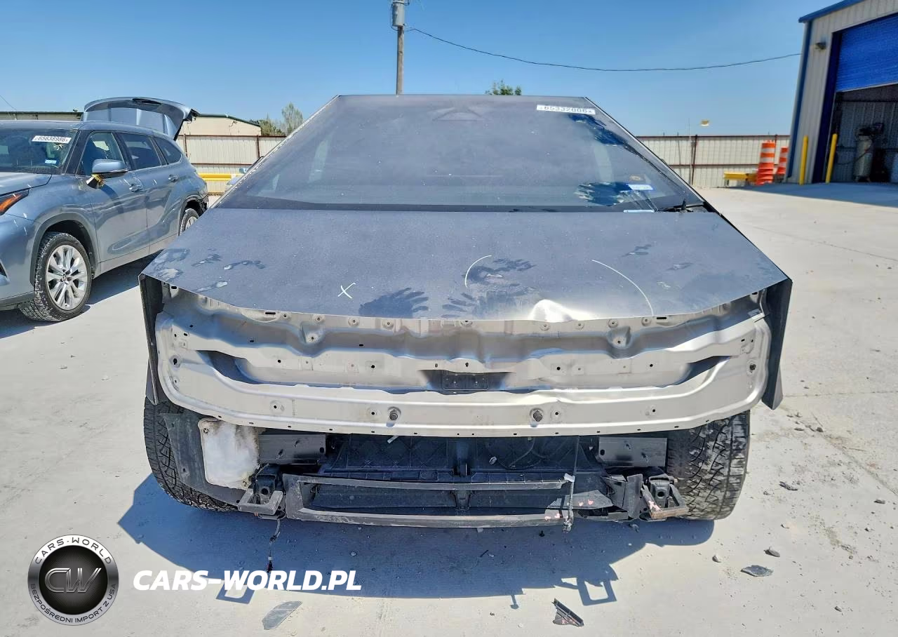 2025 Tesla Cybertruck VIN:7G2CEHED9SA081216 - 5