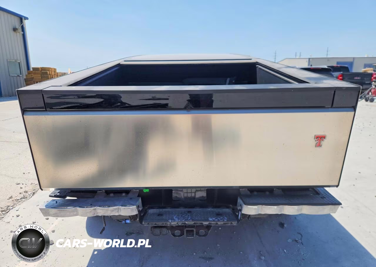 2025 Tesla Cybertruck VIN:7G2CEHED9SA081216 - 6