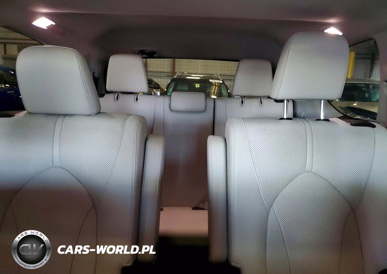 2025 Toyota Grand Highlander Limited VIN:5TDAAAA59SS027974 - 10