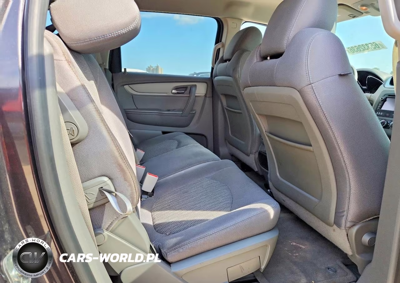 2013 Chevrolet Traverse Ls VIN:1GNKRFKD7DJ126073 - 10