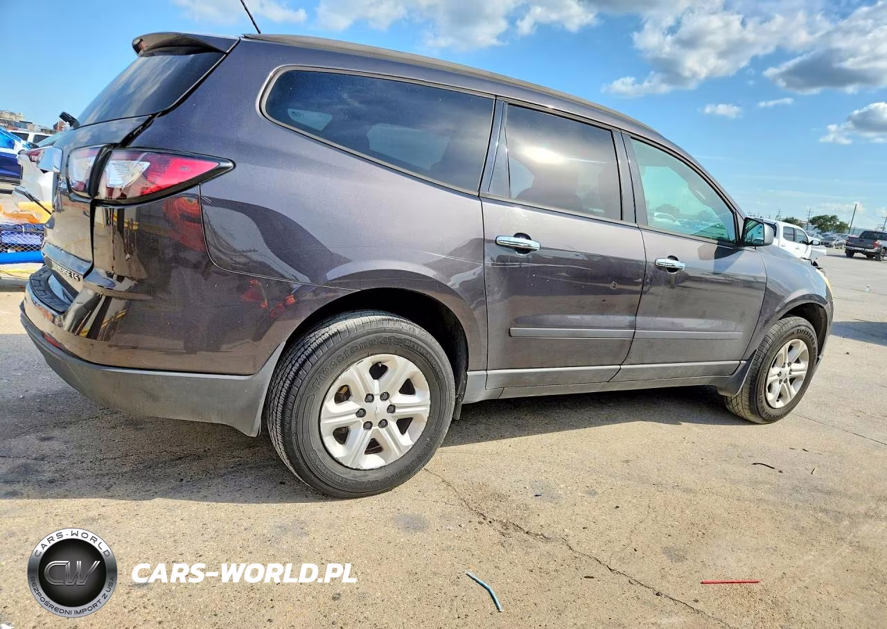 2013 Chevrolet Traverse Ls VIN:1GNKRFKD7DJ126073 - 3