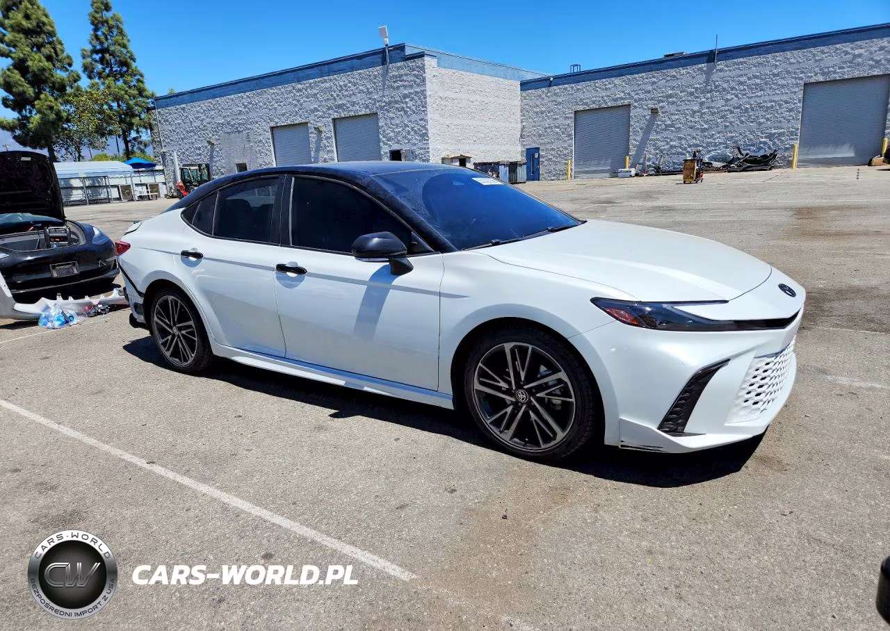 2025 Toyota Camry Xse VIN:4T1DAACK1SU037230 - 4