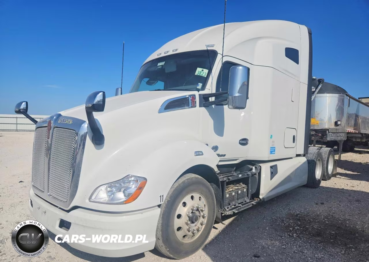 2019 Kenworth T680 Semi Truck