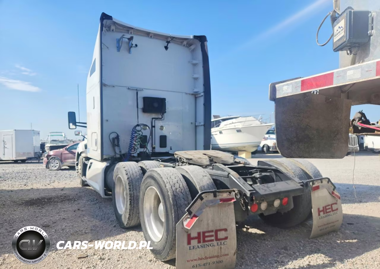 2019 Kenworth T680 Semi Truck VIN:1XKYDP9X7KJ241653 - 6