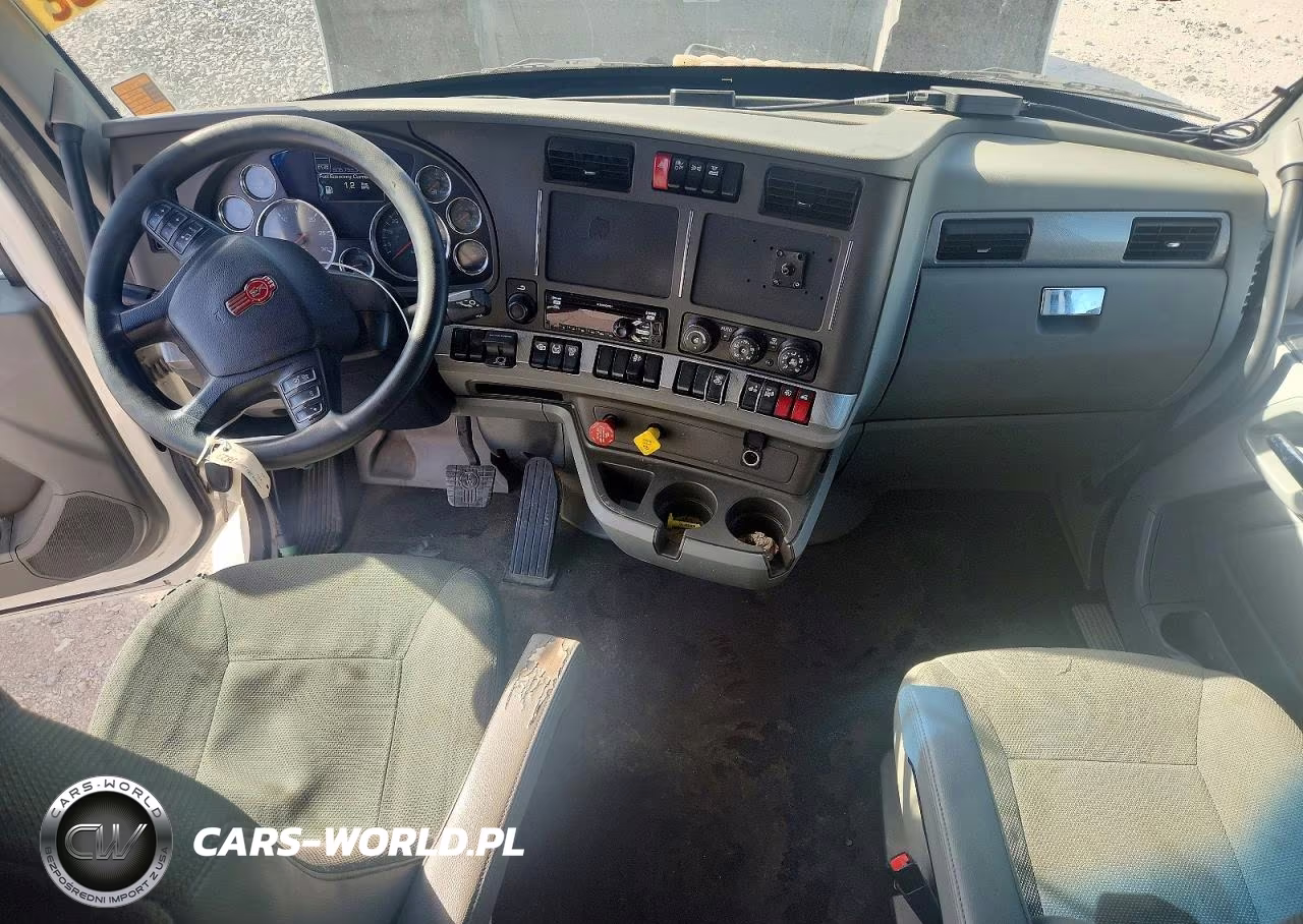 2019 Kenworth T680 Semi Truck VIN:1XKYDP9X7KJ241653 - 8
