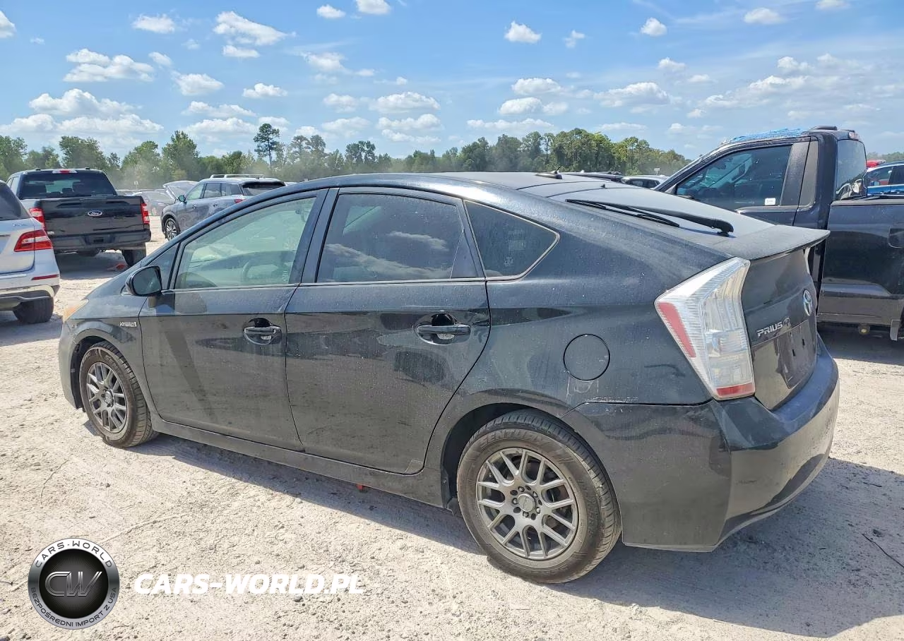 2011 Toyota Prius Two VIN:JTDKN3DU1B0321525 - 2