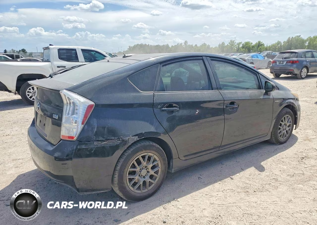 2011 Toyota Prius Two VIN:JTDKN3DU1B0321525 - 3