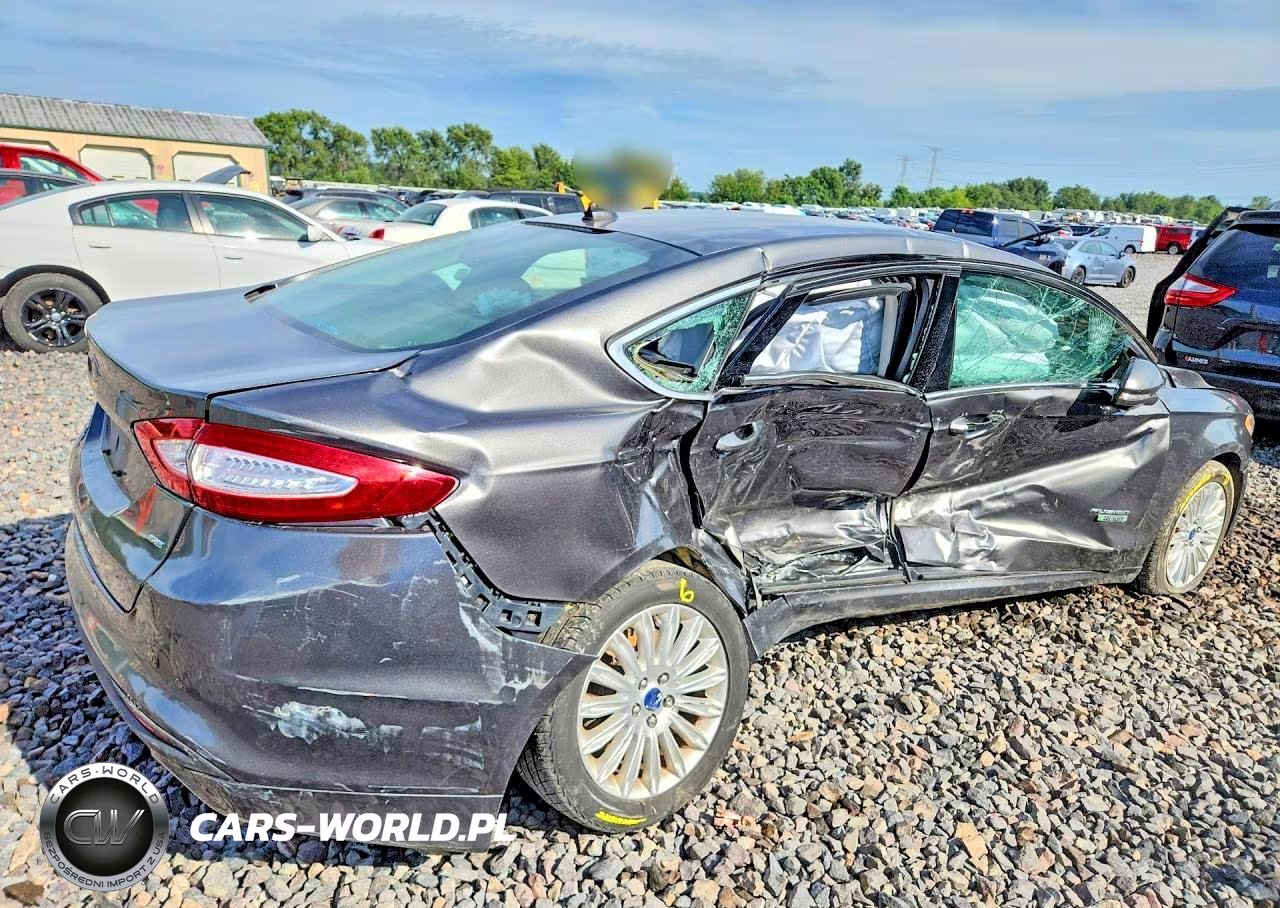 2016 Ford Fusion Se Phev VIN:3FA6P0PU9GR213690 - 3