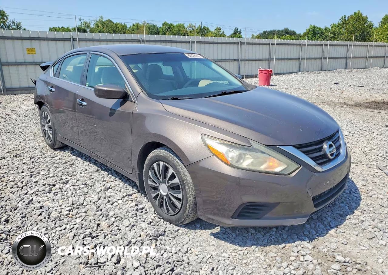 2017 Nissan Altima 2.5 S VIN:1N4AL3AP4HN317387 - 4