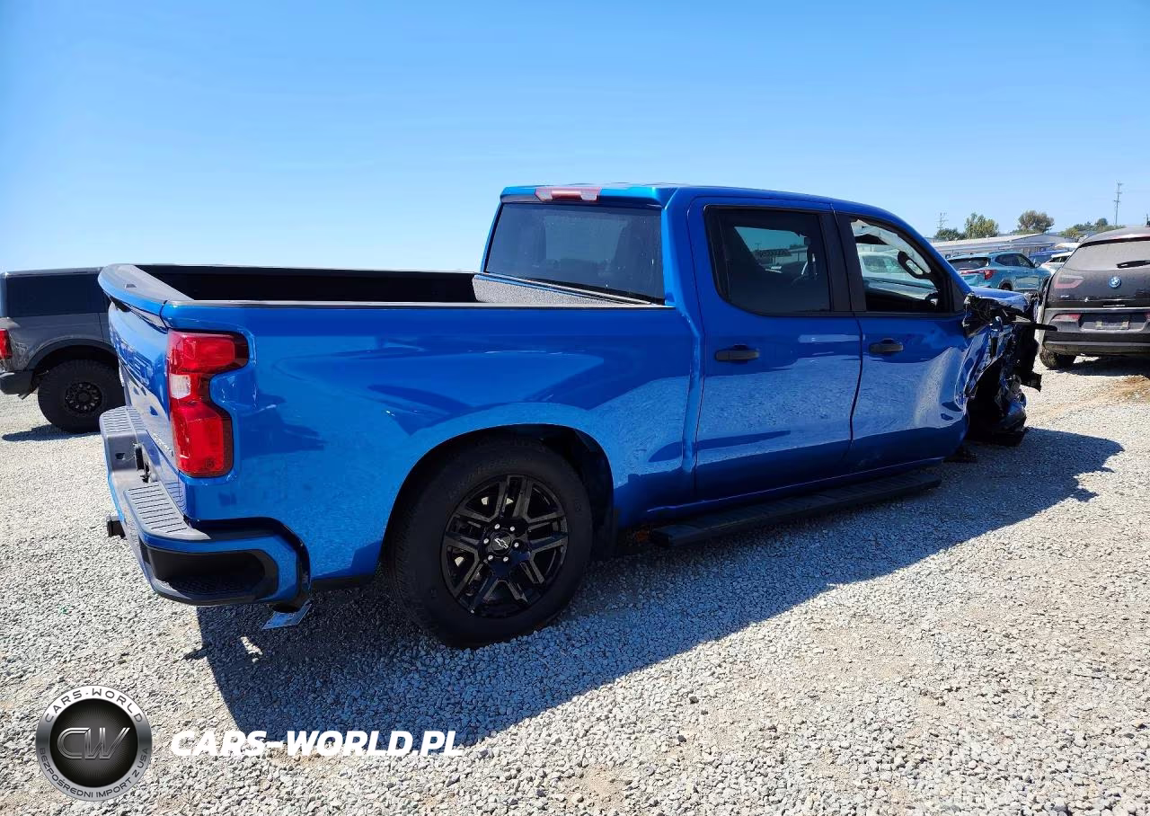2024 Chevrolet Silverado C1500 Custom VIN:1GCPABEK0RZ123839 - 3