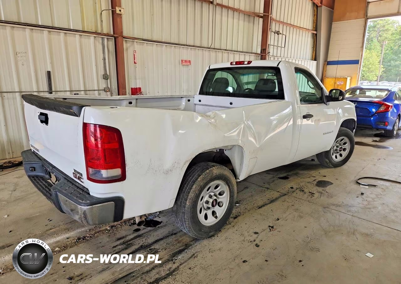 2007 GMC New Sierra C1500 Classic VIN:1GTEC14X87Z643437 - 3