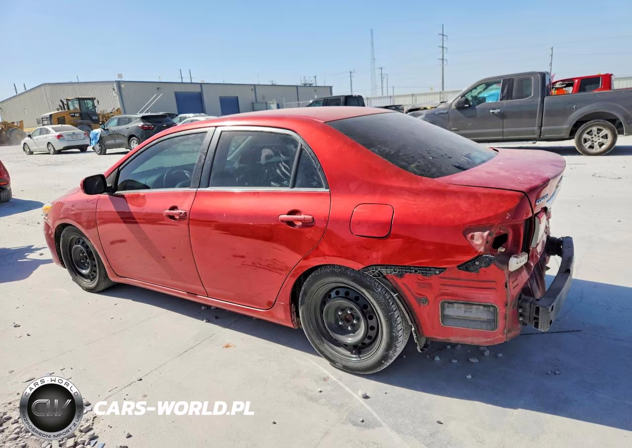 2013 Toyota Corolla Le VIN:5YFBU4EE8DP111481 - 2