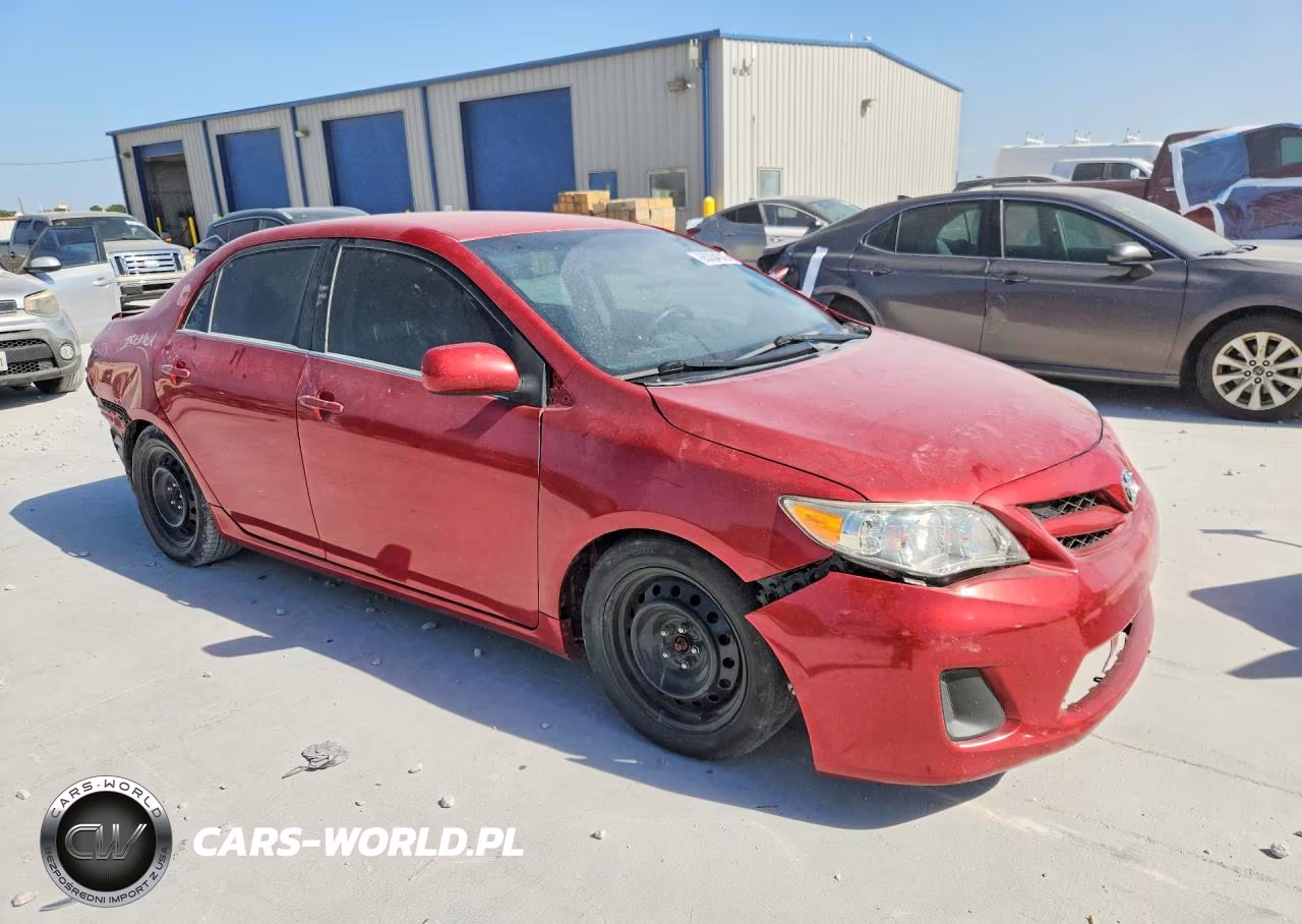 2013 Toyota Corolla Le VIN:5YFBU4EE8DP111481 - 4