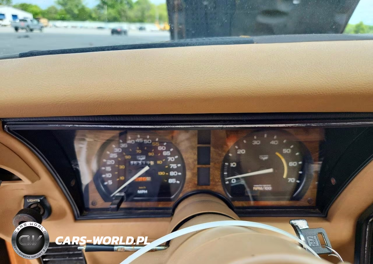 1982 Chevrolet Corvette VIN:1G1AY8781C5109705 - 9