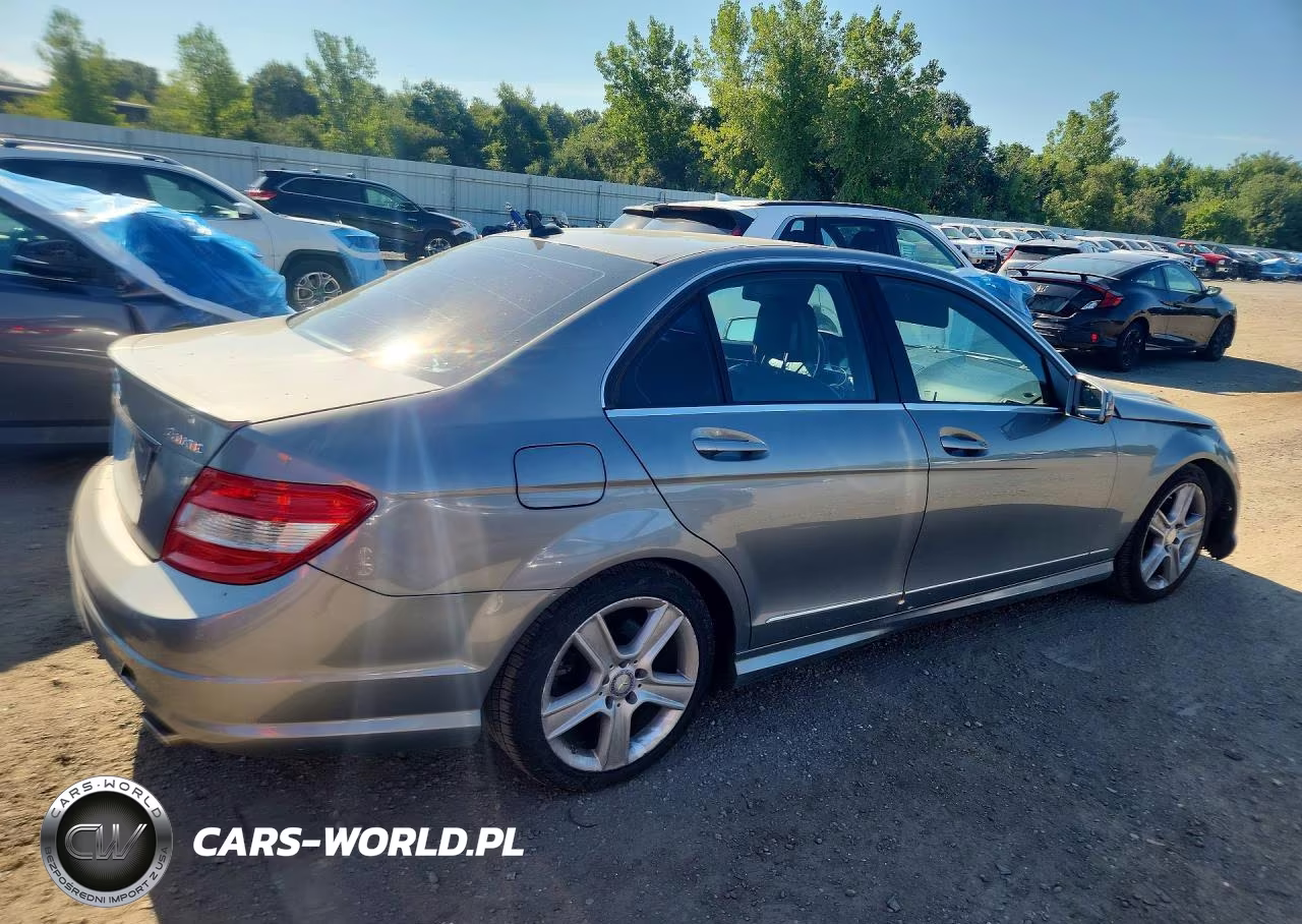 2011 Mercedes-Benz C 300 Sport 4Matic VIN:WDDGF8BB3BR151221 - 3