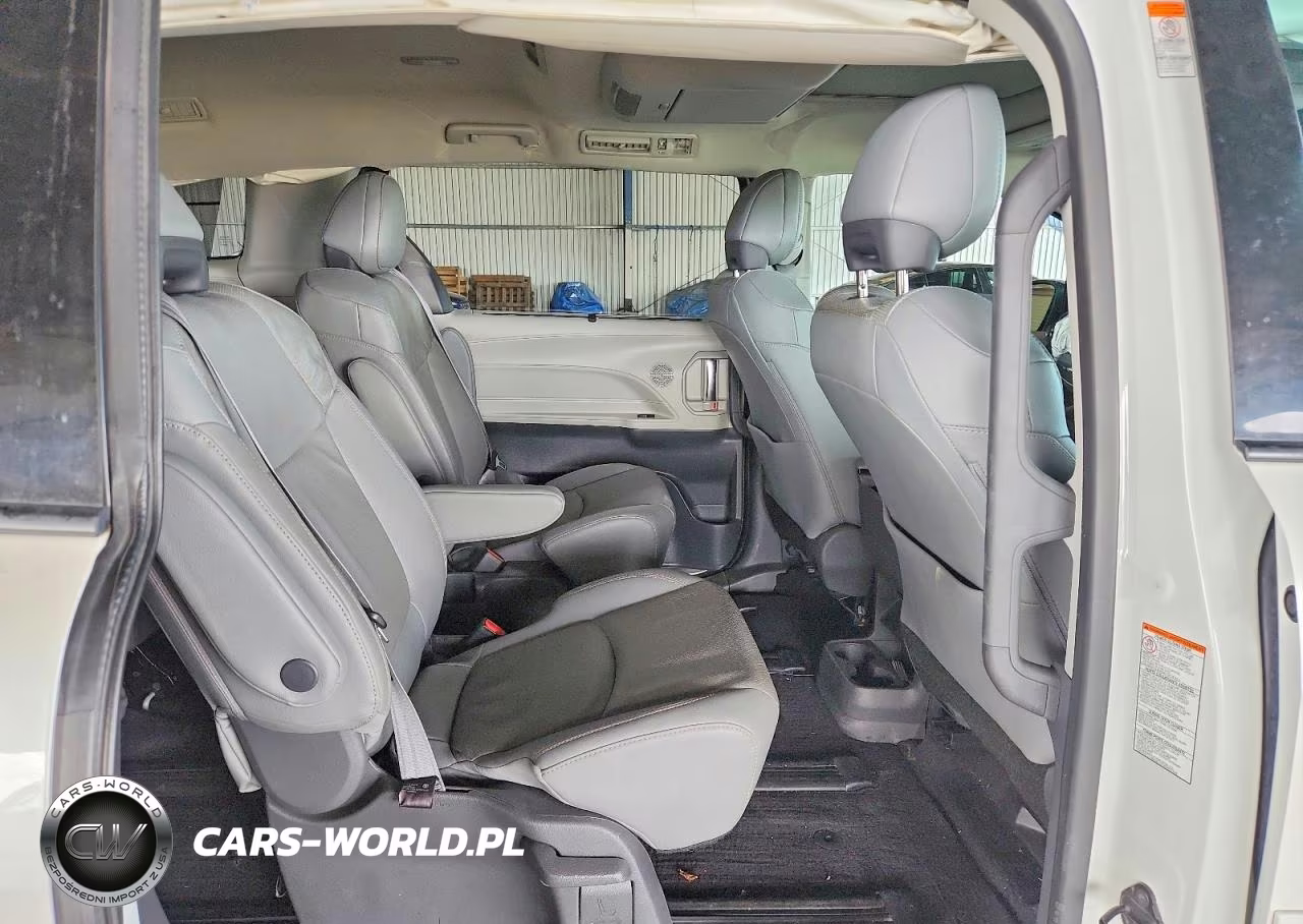 2021 Toyota Sienna Limited 7-Passenger VIN:5TDZSKFC1MS013406 - 11