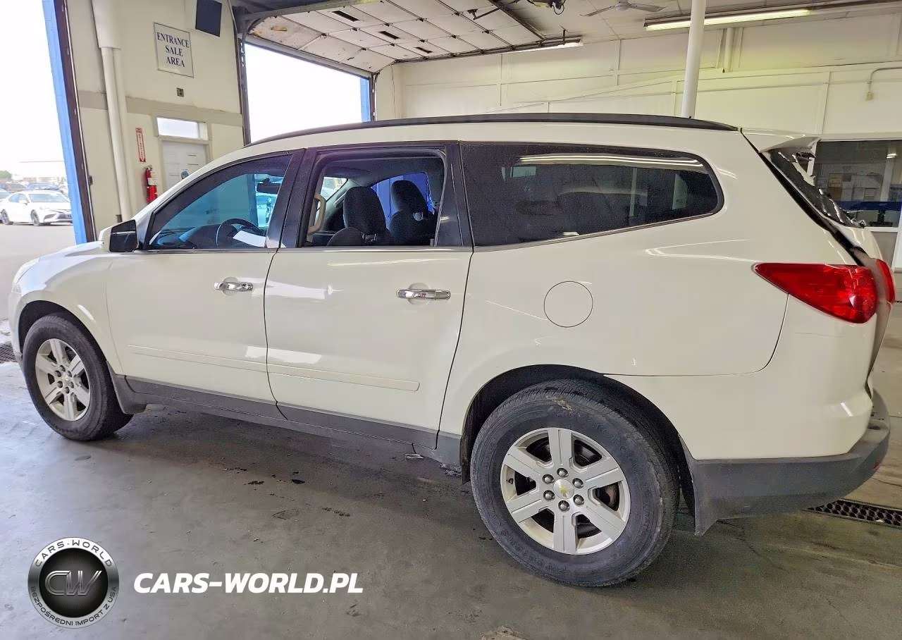 2012 Chevrolet Traverse Lt VIN:1GNKVGED9CJ327825 - 2