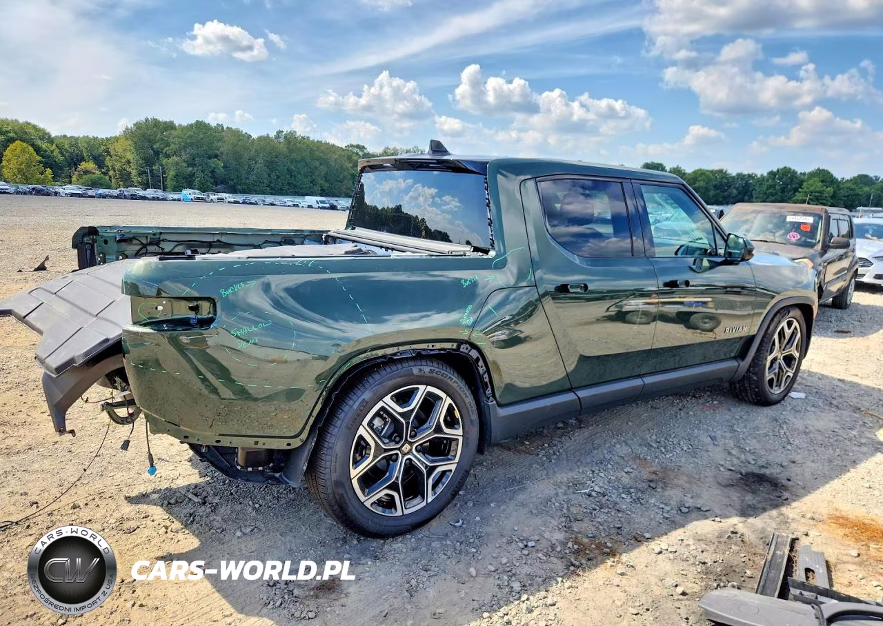 2025 Rivian R1T Adventure VIN:7FCTGBAA1SN039773 - 3