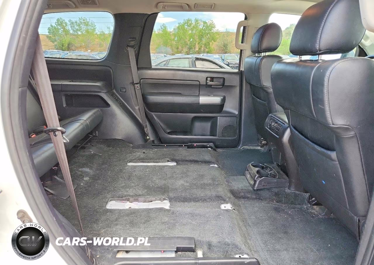 2018 Toyota Sequoia Trd Sport VIN:5TDBY5G14JS160264 - 11