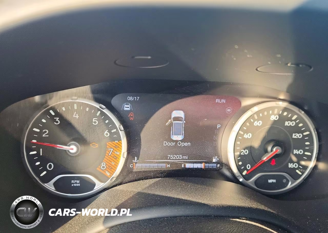 2021 Jeep Renegade Latitude VIN:ZACNJCBB3MPM12302 - 9