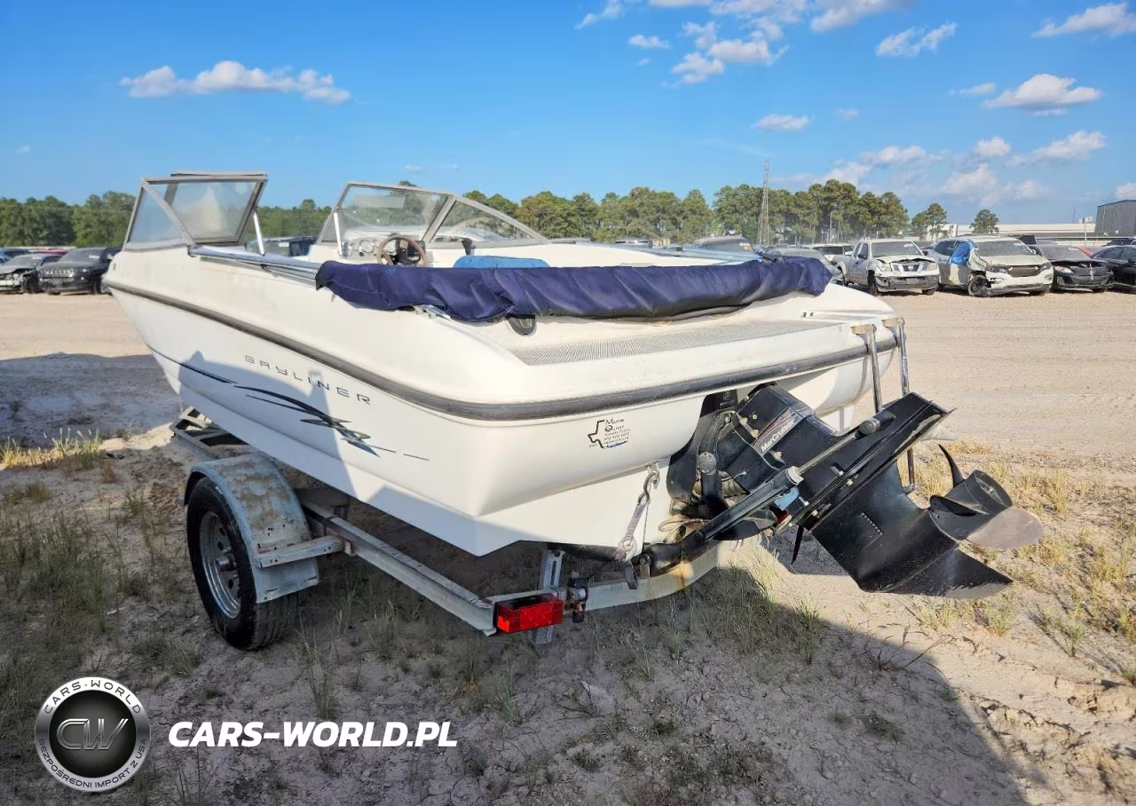 2005 Bayliner Unknown Boat Boat VIN:BBB37UCUC505 - 3