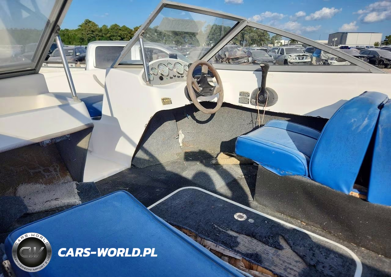 2005 Bayliner Unknown Boat Boat VIN:BBB37UCUC505 - 5