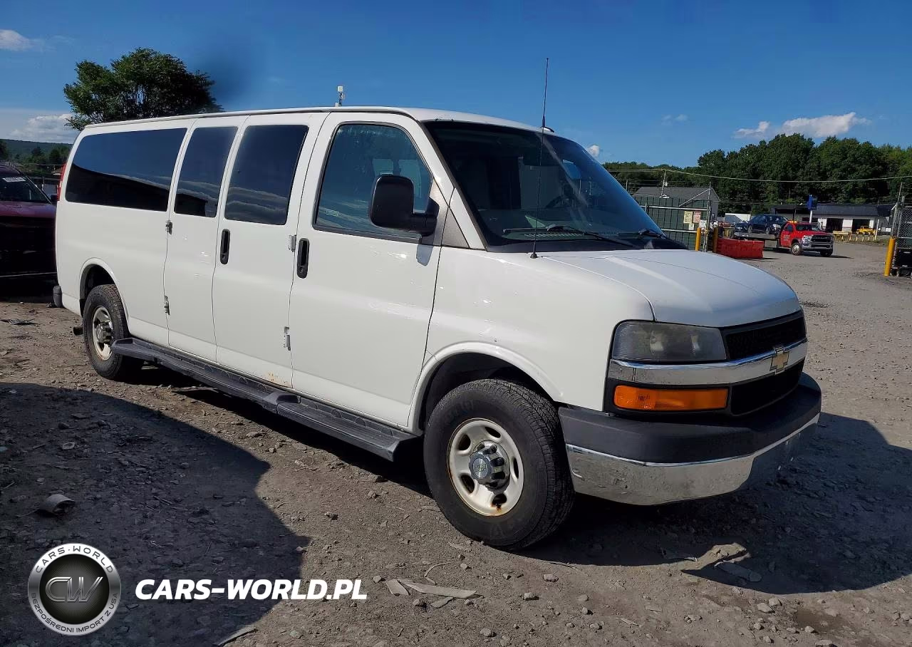 2015 Chevrolet Express G3500 Lt VIN:1GAZG1FF1F1110801 - 4