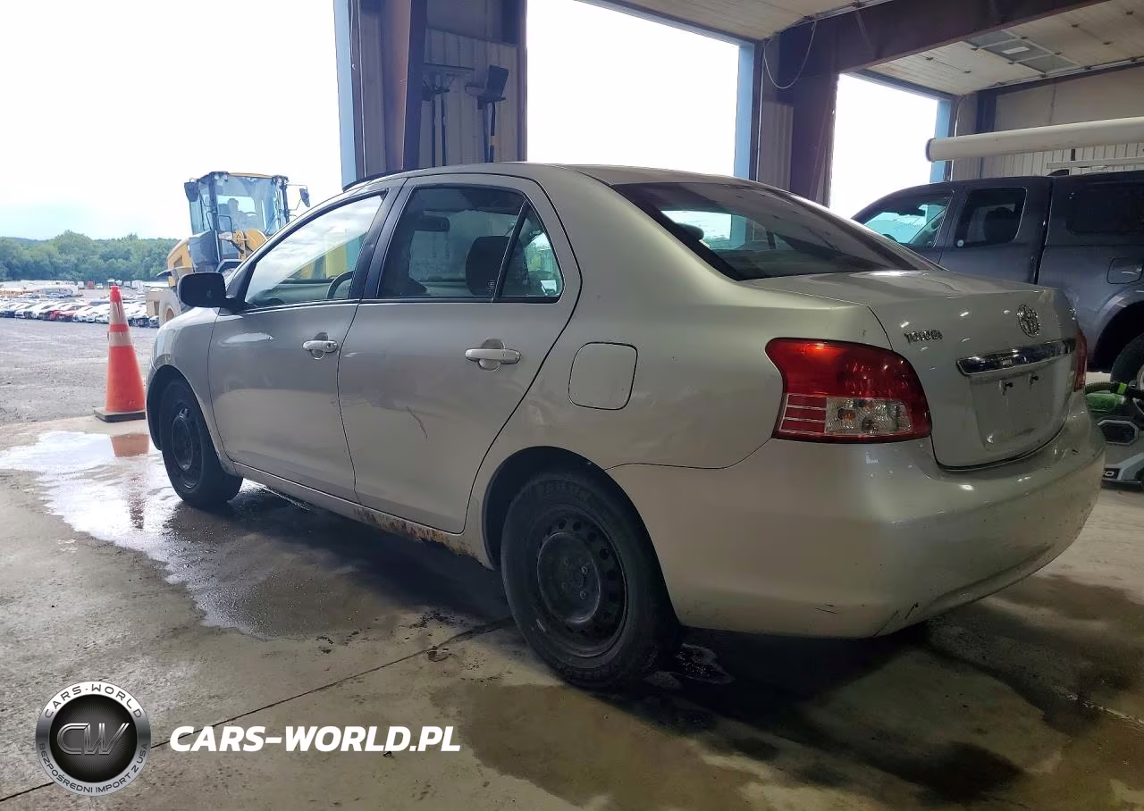 2007 Toyota Yaris Base VIN:JTDBT903271121910 - 2