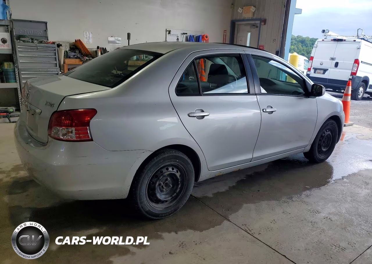 2007 Toyota Yaris Base VIN:JTDBT903271121910 - 3