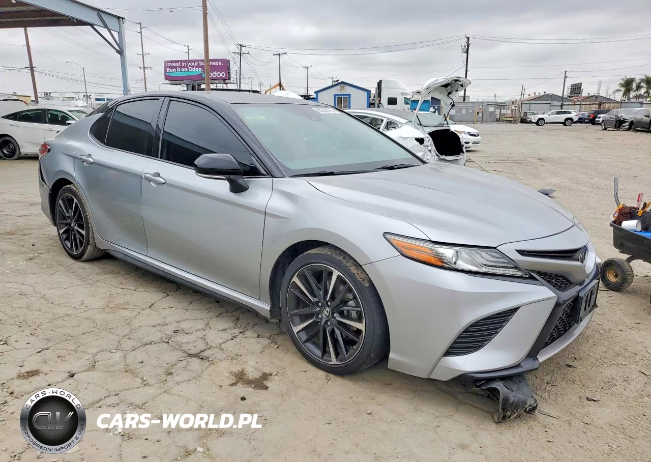 2019 Toyota Camry Xse VIN:4T1B61HK3KU215849 - 4