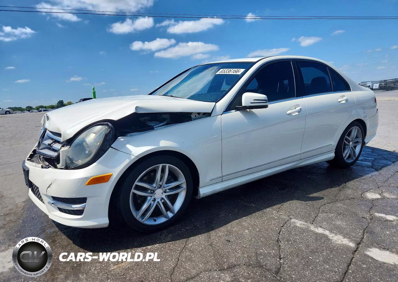 2013 Mercedes-Benz C 250 – zdjęcie 1 z 12