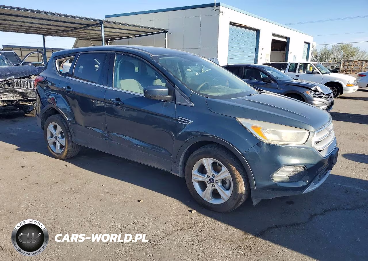 2019 Ford Escape Se VIN:1FMCU0GD7KUB13235 - 4
