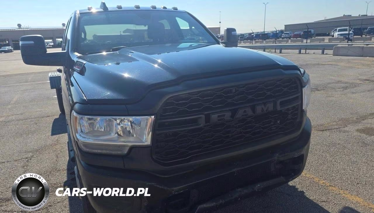 2023 Ram 3500 VIN:3C7WRTCLXPG650664 - 14