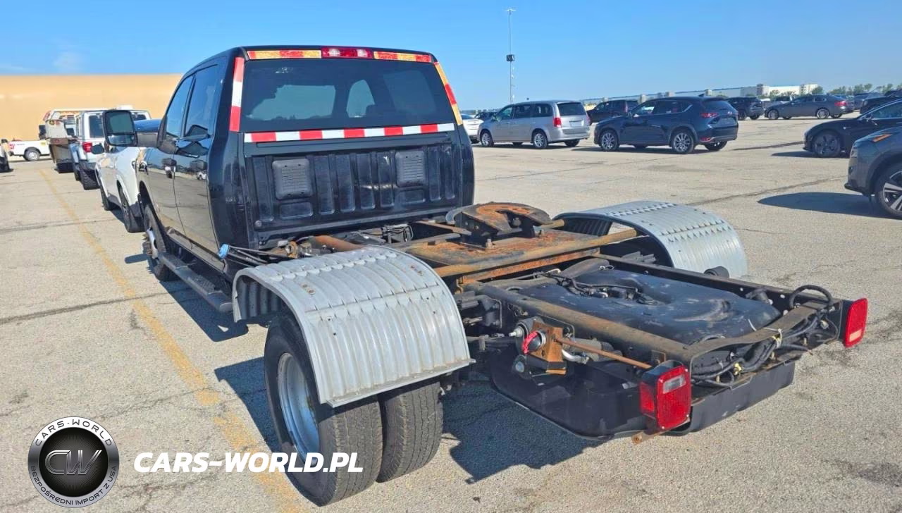 2023 Ram 3500 VIN:3C7WRTCLXPG650664 - 3