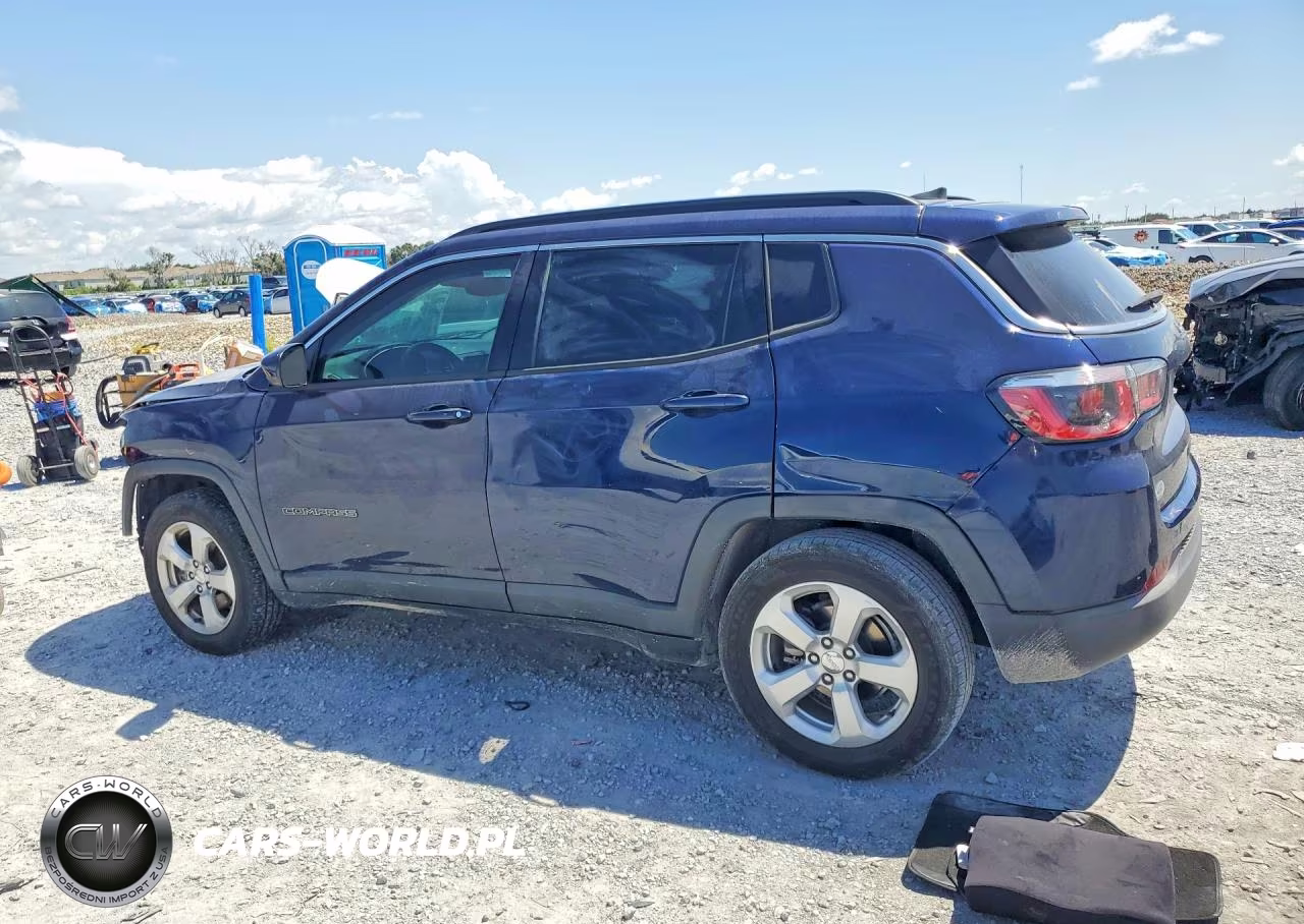 2019 Jeep Compass Latitude VIN:3C4NJCBB5KT679465 - 2