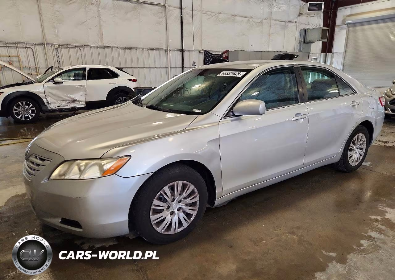 2009 Toyota Camry Le – zdjęcie 1 z 12