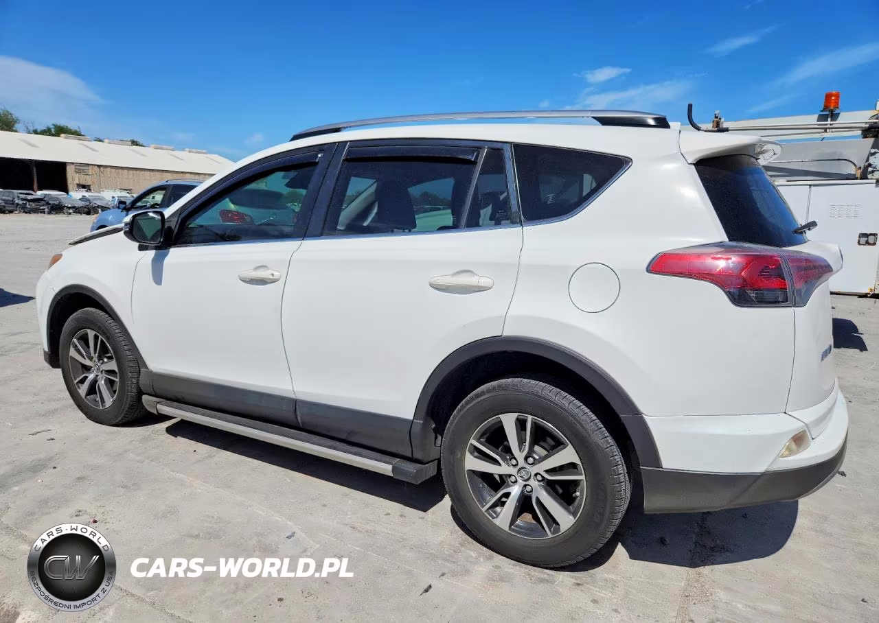 2018 Toyota Rav4 Xle VIN:JTMWFREV5JD109033 - 2