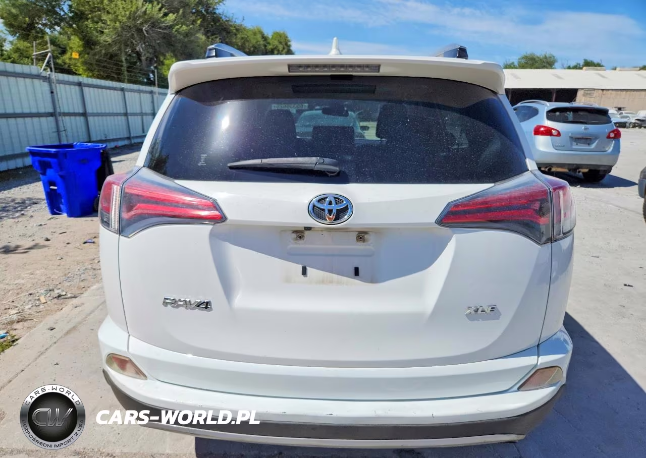 2018 Toyota Rav4 Xle VIN:JTMWFREV5JD109033 - 6