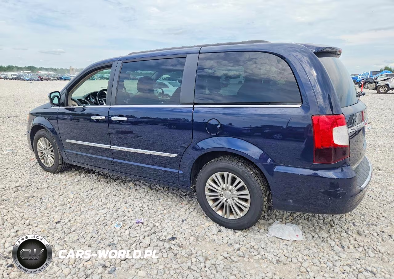 2016 Chrysler Town & Country Touring L VIN:2C4RC1CG3GR303044 - 2