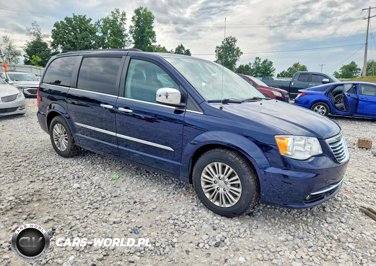 2016 Chrysler Town & Country Touring L VIN:2C4RC1CG3GR303044 - 4