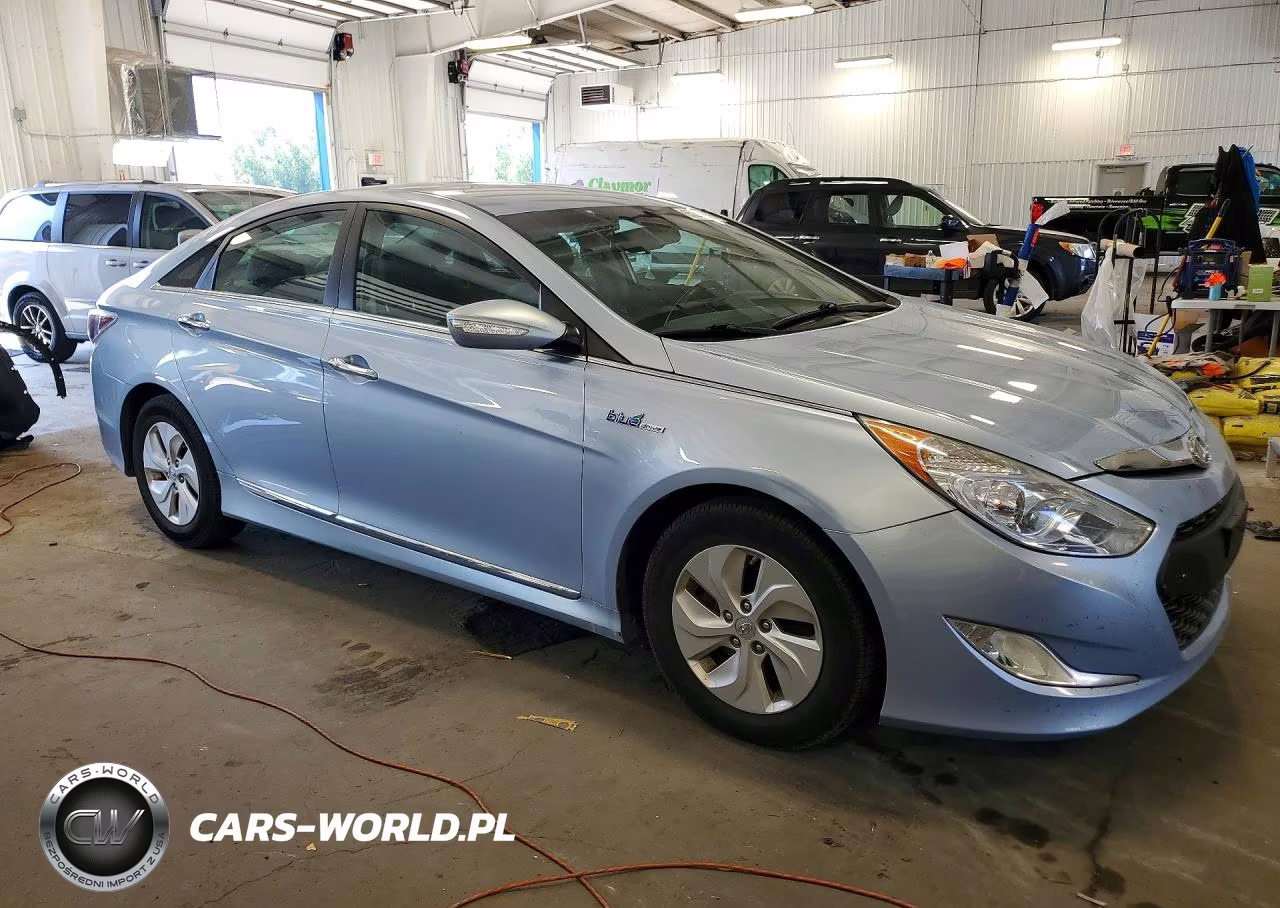 2014 Hyundai Sonata Hybrid VIN:KMHEC4A45EA113638 - 4