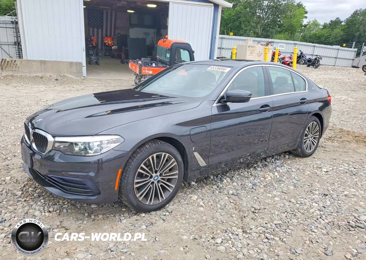 2019 BMW 530Xe