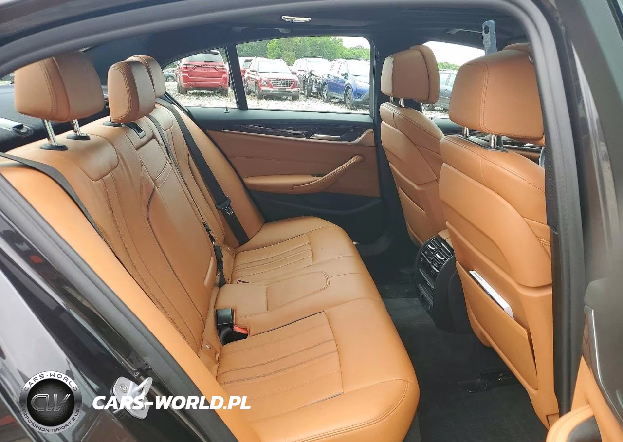 2019 BMW 530Xe VIN:WBAJB1C54KB375213 - 10