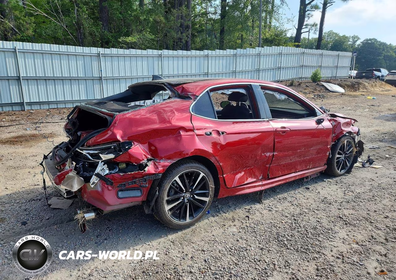2020 Toyota Camry Xse VIN:4T1K61AK6LU304441 - 3