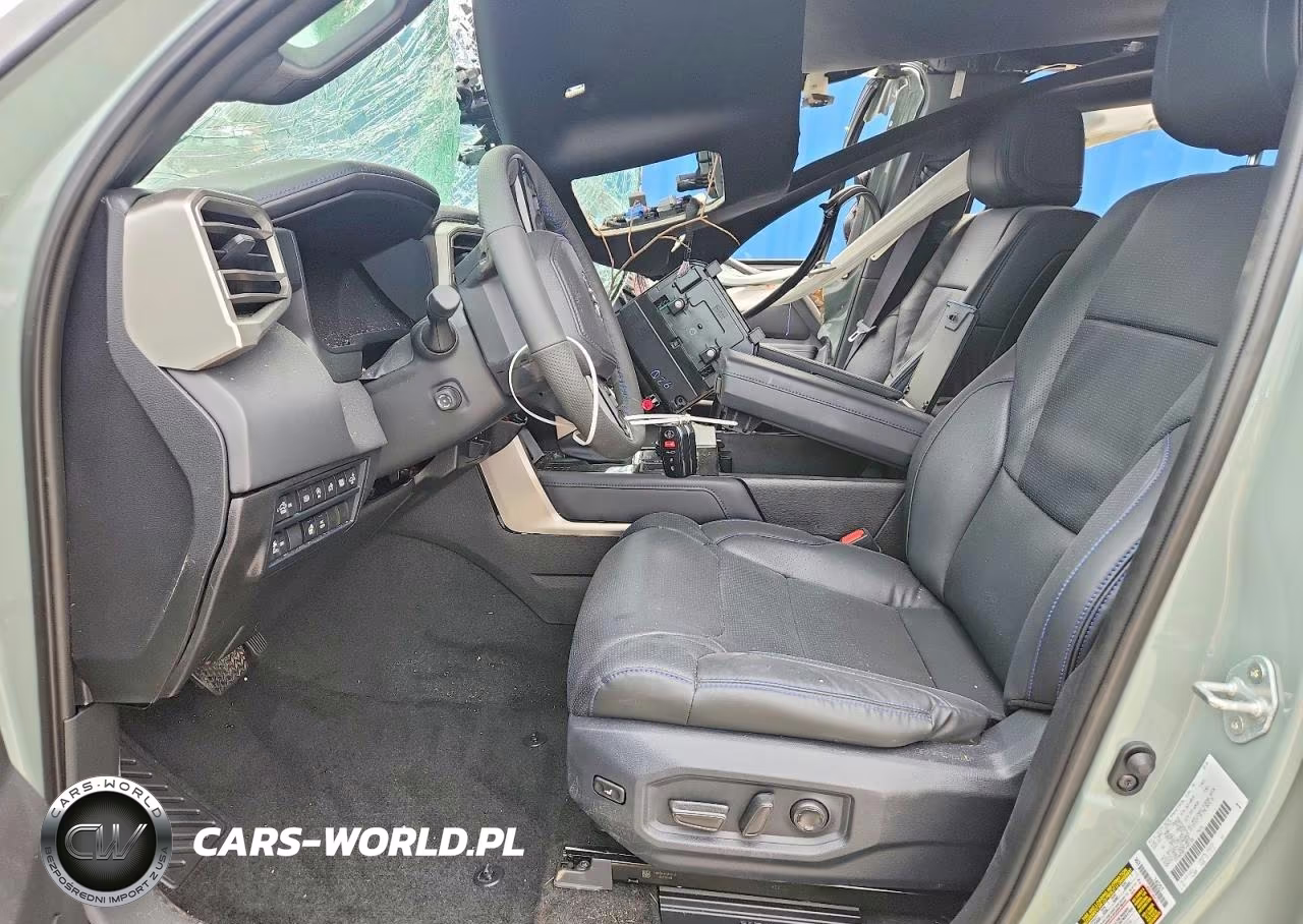 2026 Toyota Tundra Platinum VIN:5TFNA5DB7TX401780 - 7