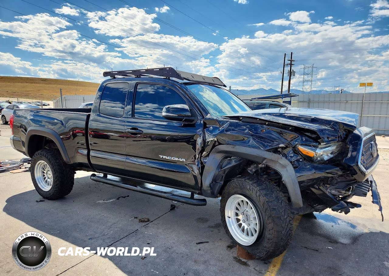 2019 Toyota Tacoma Trd Off-Road VIN:5TFSZ5AN7KX168203 - 4